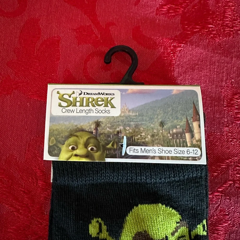 🌵3/$15 Shrek Men’s crew length socks (see description)